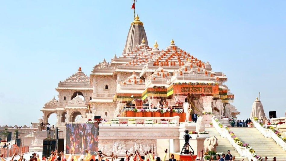 Ayodhya Ram Mandir : निष्पक्ष चौकशीच्या मागणीसाठी साधू-संत आक्रमक; पंतप्रधान निवासस्थानाकडे काढला मोर्चा!