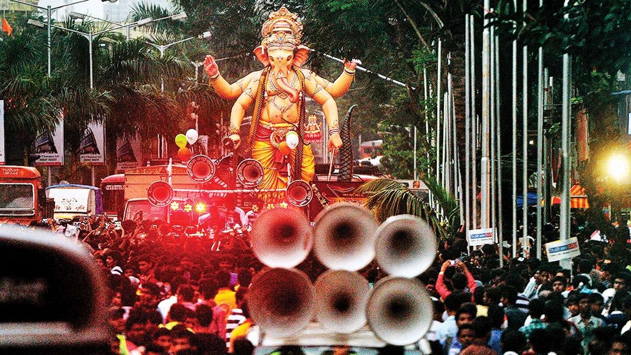 Ganpati festival : गणेशोत्सवासाठी रात्री १२ वाजेपर्यंत ध्वनिक्षेपकाला परवानगी; जाणून घ्या ४ प्रमुख दिवस आणि नियम!