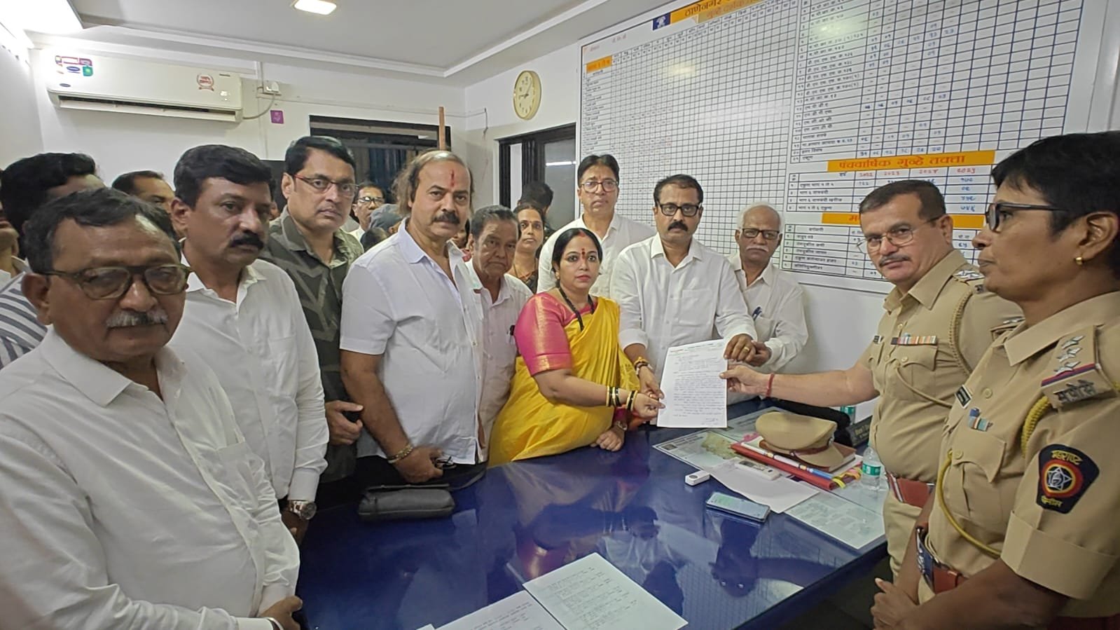 काँग्रेस कार्यालयाबाहेरील  आंदोलनाप्रकरणी राष्ट्रवादी काँग्रेस ( अजित पवार) पदाधिकाऱ्यांवर  गुन्हे दाखल!