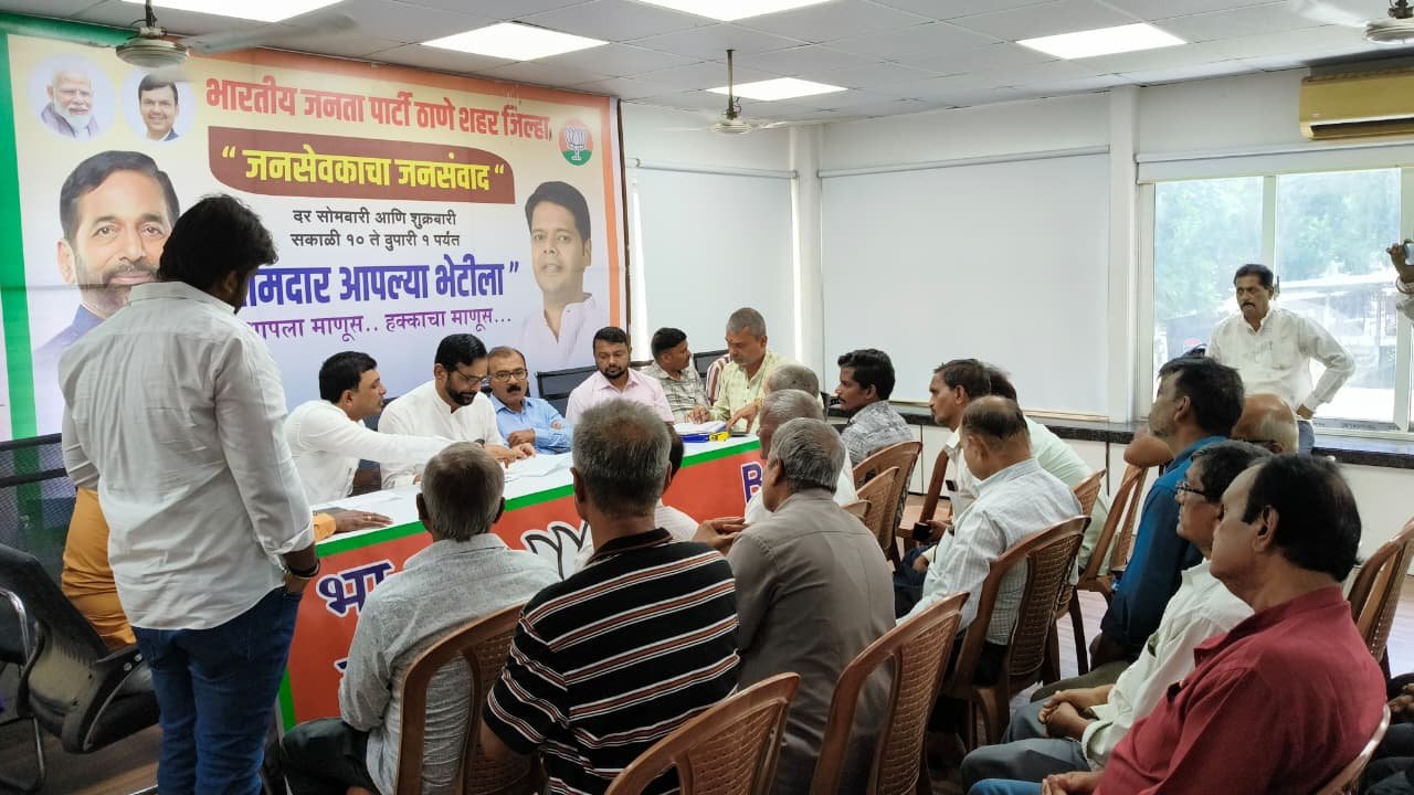 Thane: स्टेशन परिसरात उर्मट रिक्षाचालकांना वठणीवर आणणार..आमदार संजय केळकर यांनी वाहतूक शाखेच्या उपायुक्तांशी चर्चा!