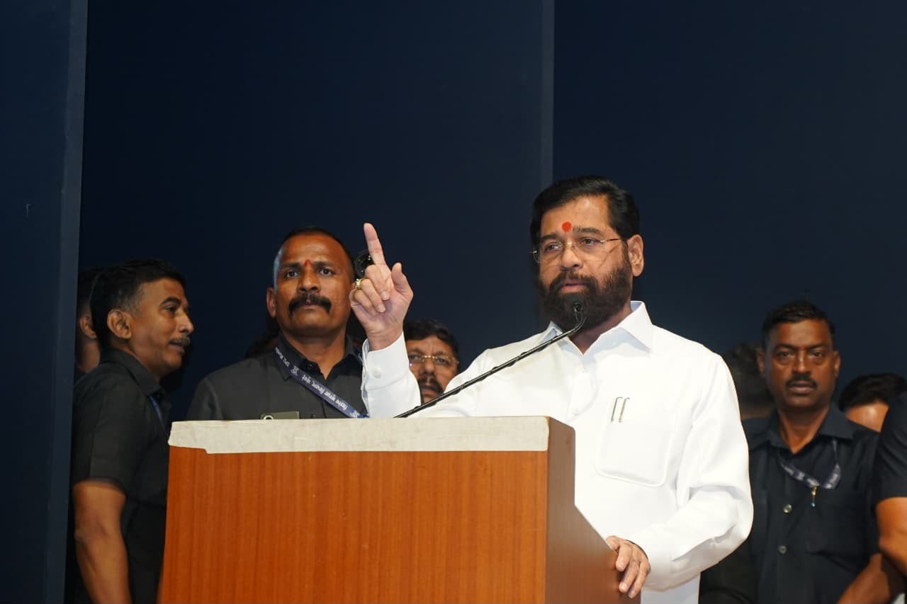 ‘नीडर लीडर’ रामदास आठवले हे सामाजिक न्यायाचे बुलंद नेतृत्व उपमुख्यमंत्री एकनाथ शिंदे; सामाजिक न्याय राज्यमंत्री रामदास आठवले यांच्या मंत्रिपदाच्या दशकपूर्ती सोहळा उत्साहात संपन्न!