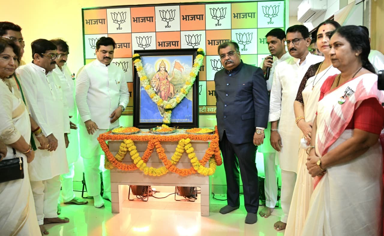 भाजपा प्रदेश कार्यालयात स्वातंत्र्यदिन उत्साहात; आमदार ॲड. निरंजन डावखरे यांची उपस्थिती!