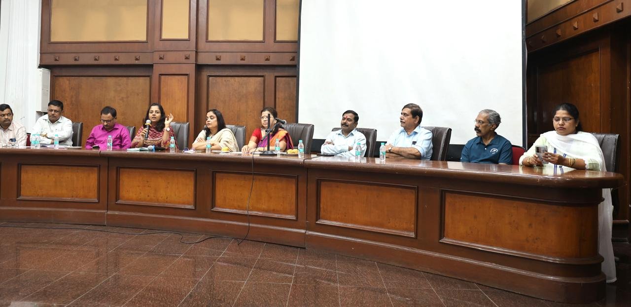 Thane: ठाणे महापौर वर्षा मॅरेथॉन 2026…ठाणे महापौर वर्षा मॅरेथॉन स्पर्धेत शालेय विद्यार्थ्यांना मोठ्या संख्येने सहभागी करावे!