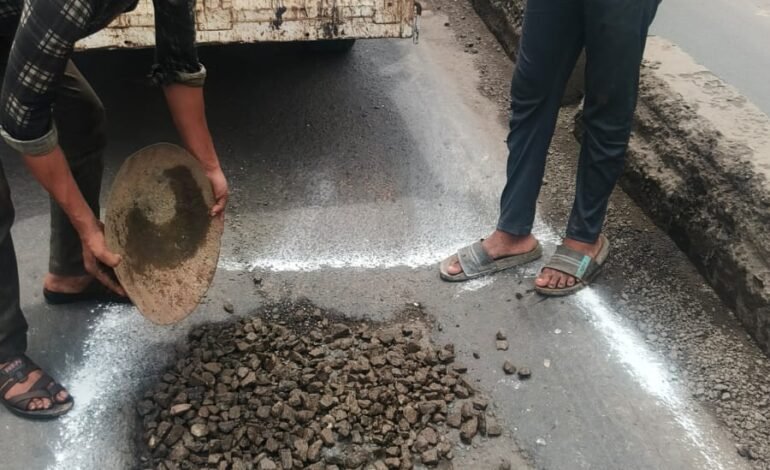 Thane: गणेशोत्सवाच्या पार्श्वभूमीवर ठाणे महापालिकेची खड्डे बुजविण्याची विशेष मोहीम!