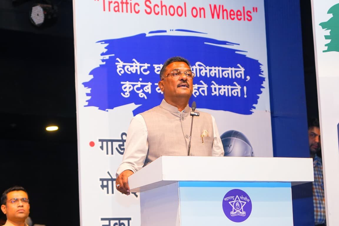 Pratap sarnaik: रस्त्यावरची एक चूक एखाद्या कुटुंबाचे आयुष्य उद्ध्वस्त करू शकते’…रस्ता सुरक्षा जनआंदोलन करण्याचे परिवहन मंत्री प्रताप सरनाईक यांचे आवाहन!