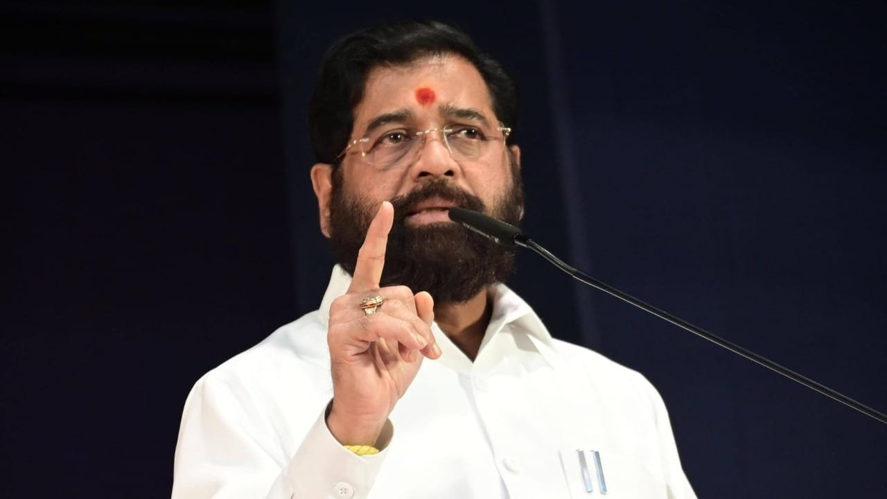 Eknath shinde: नेपाळमधील पूरग्रस्तांसाठी केंद्र-राज्य सरकारसह शिवसेनेचा मदतीचा हात; महाराष्ट्रातील अडकलेल्यांना सुरक्षित आणण्यासाठी उपमुख्यमंत्री एकनाथ शिंदेंचे प्रयत्न!