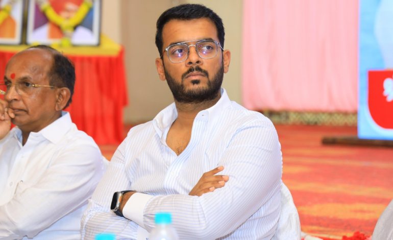 गोविंदांच्या सुरक्षेला युवा सेनेच्या पाठपुराव्याचे यश; राज्य सरकारकडून १.६० लाख गोविंदांना विमा संरक्षण – युवा सेना कार्याध्यक्ष पूर्वेश सरनाईक यांच्या सातत्यपूर्ण प्रयत्नांना यश!