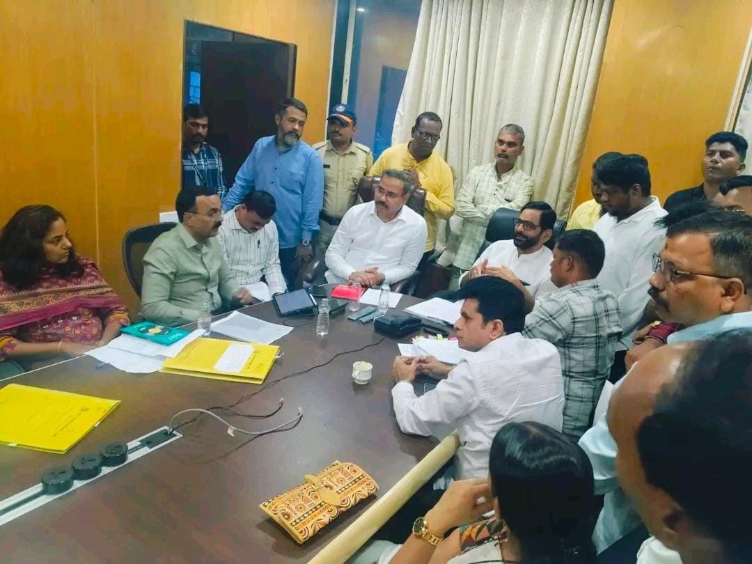 Thane : ठाणे महानगरपालिका कर्मचारी व कंत्राटी कामगारांच्या प्रलंबित प्रश्नांना प्रशासनाकडून सकारात्मक प्रतिसाद!