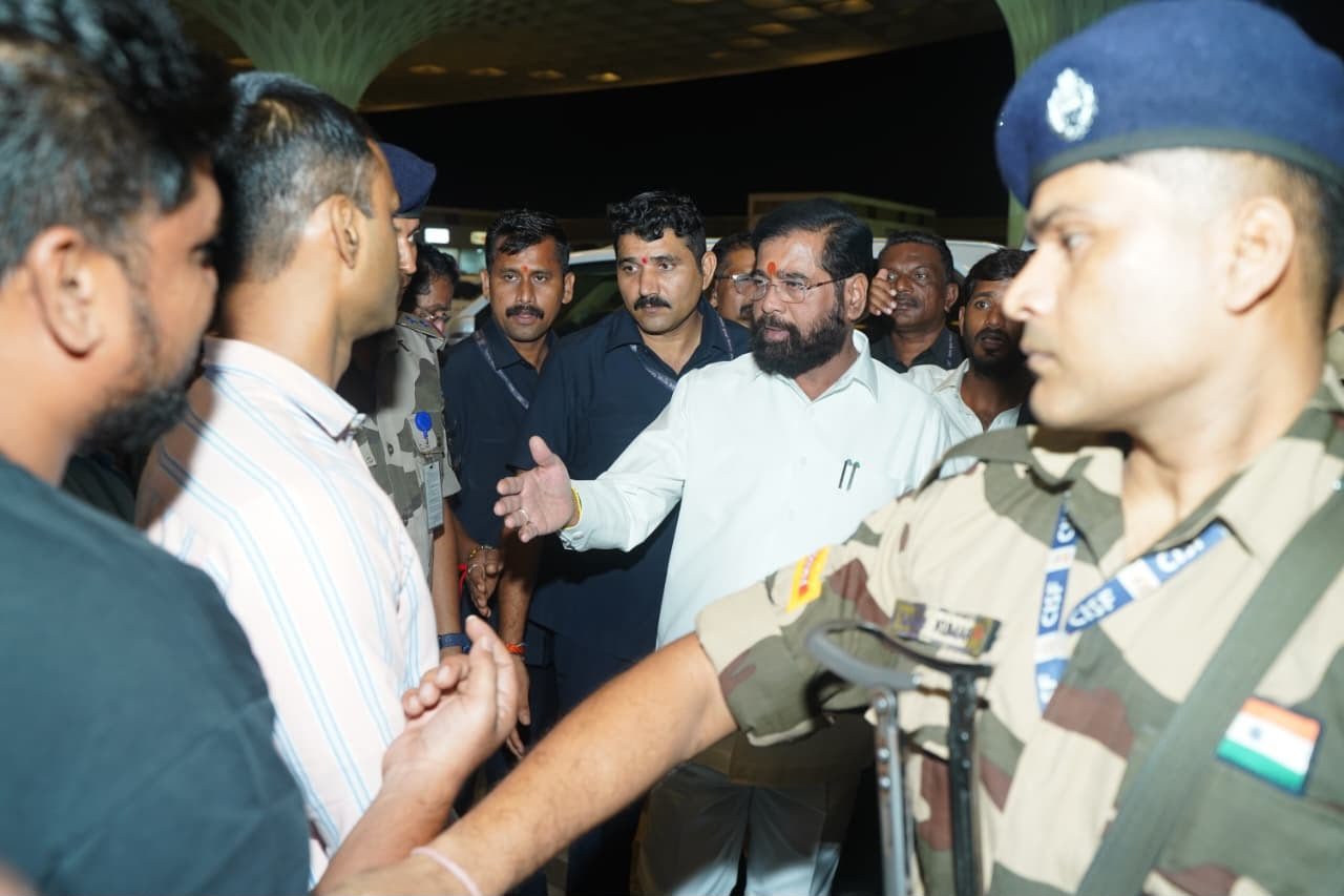 Eknath shinde: ब्रिटिश संसदेत महाराष्ट्राचा गौरव: उपमुख्यमंत्री एकनाथ शिंदेंचा ‘कॉमनवेल्थ लीडरशिप’ पुरस्काराने होणार सन्मान… ‘हाऊस ऑफ कॉमन्स’मधील आंतरराष्ट्रीय परिषदेत ‘स्टेटस्मनशिप अवॉर्ड’;दोन दिवसीय दौऱ्यासाठी उपमुख्यमंत्री लंडनला रवाना!